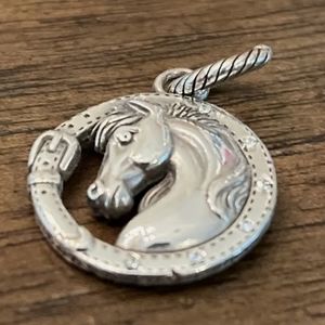 Brighton Gallop Charm (Horse Charm)